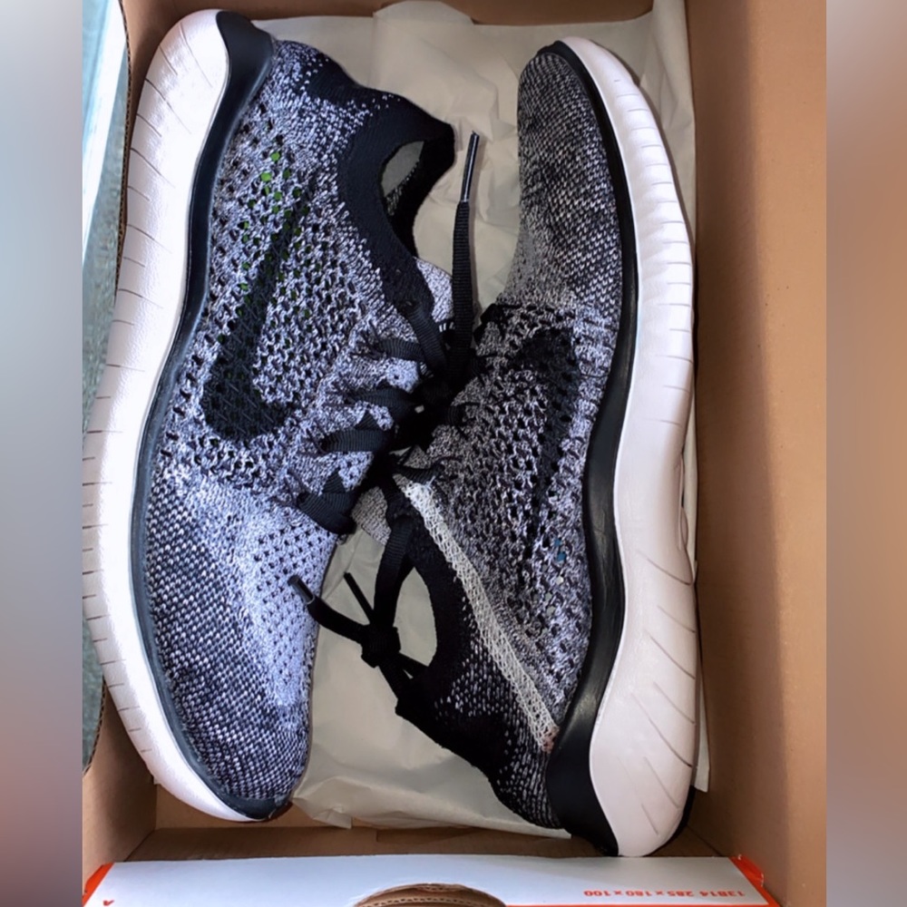 Women’s Nike Free RN Flyknit Size 7 -Black & White